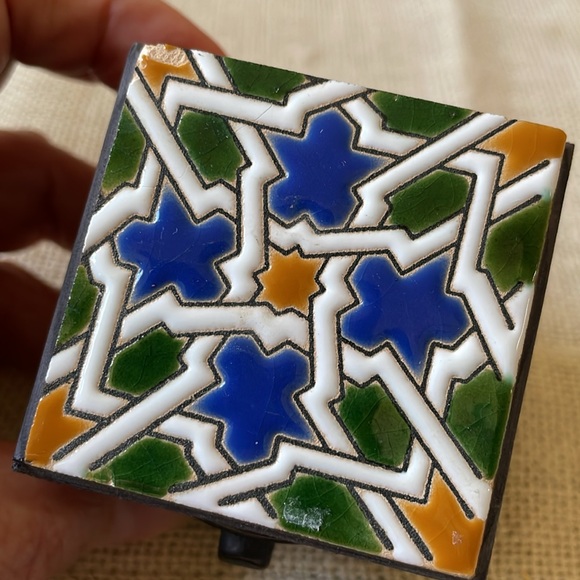 Ceramics San Bernardo Espana wood & tile small trinket box - Picture 2 of 6